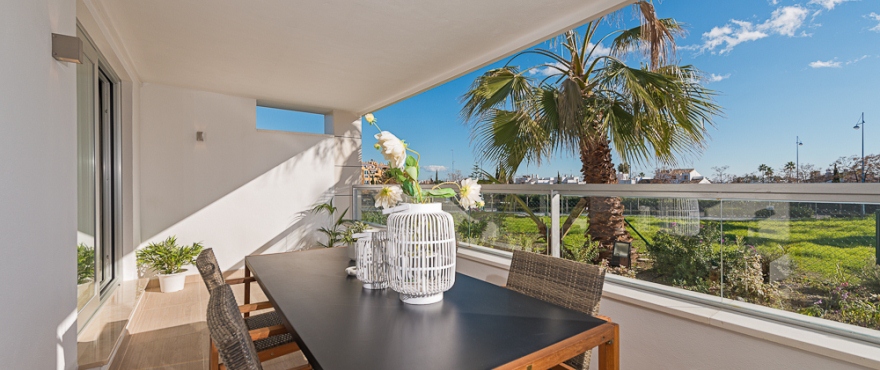 Los Arqueros Beach show flat, terrace