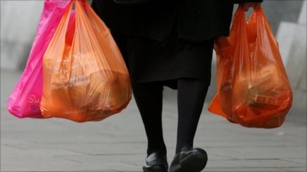 It will be compulsory to pay for carrier bags in Spain from January 1, 2018.